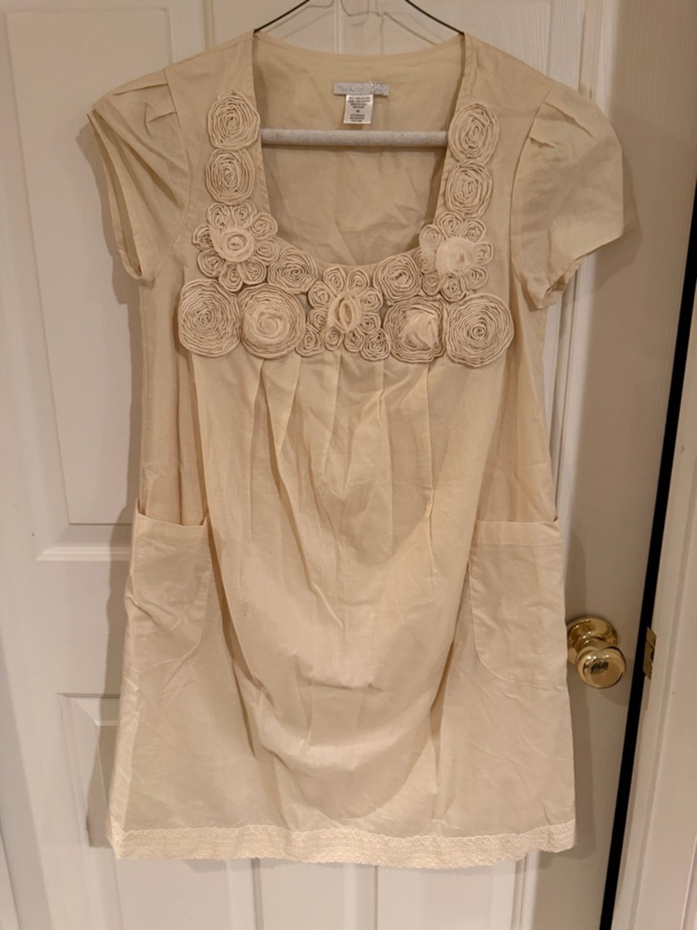 Cream Floral Applique Short Sleeve Below the Knee Linen Dress